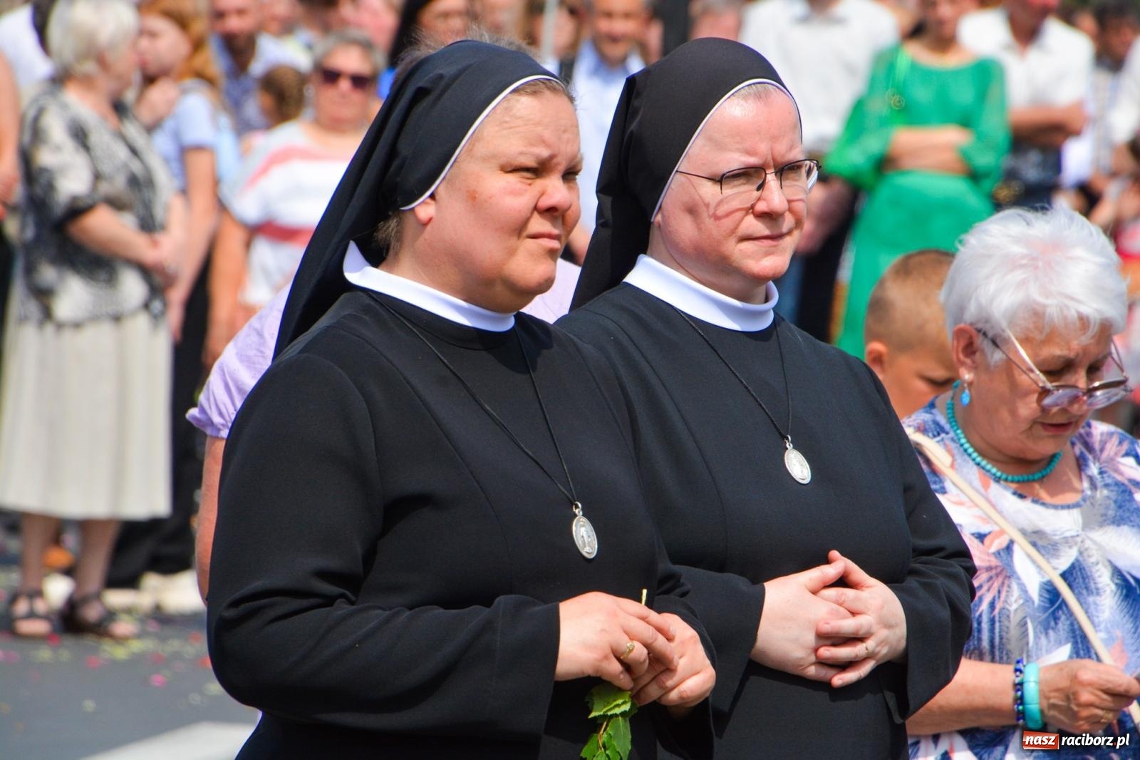 Zdjęcie w galerii na portalu naszraciborz.pl: Brzeskie Boże Ciało. Piękne śląskie akcenty [FOTO i WIDEO] wiadomości z regionu