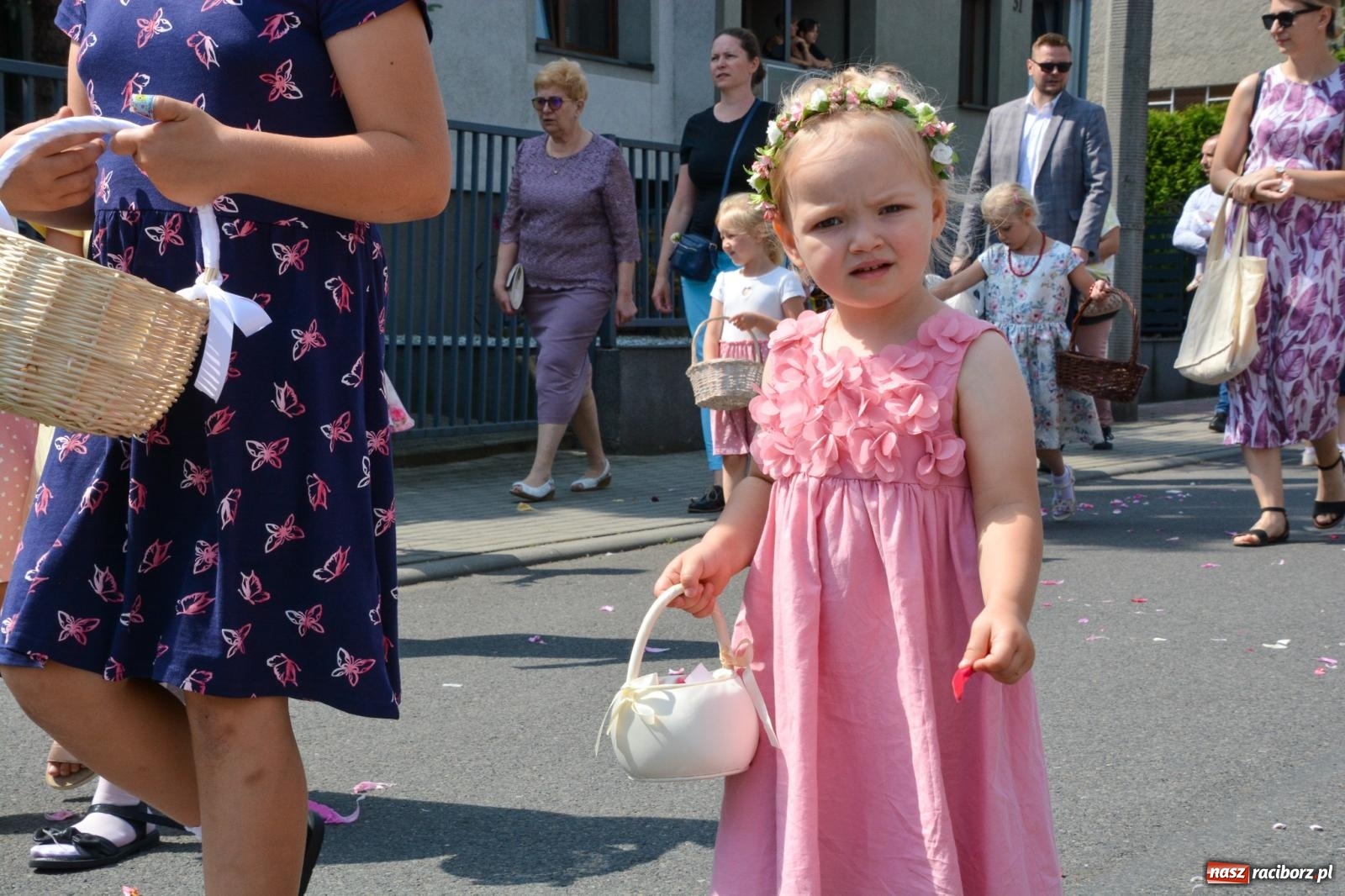 Zdjęcie w galerii na portalu naszraciborz.pl: Procesja Bożego Ciała na Ostrogu [FOTO i WIDEO] wiadomości z regionu