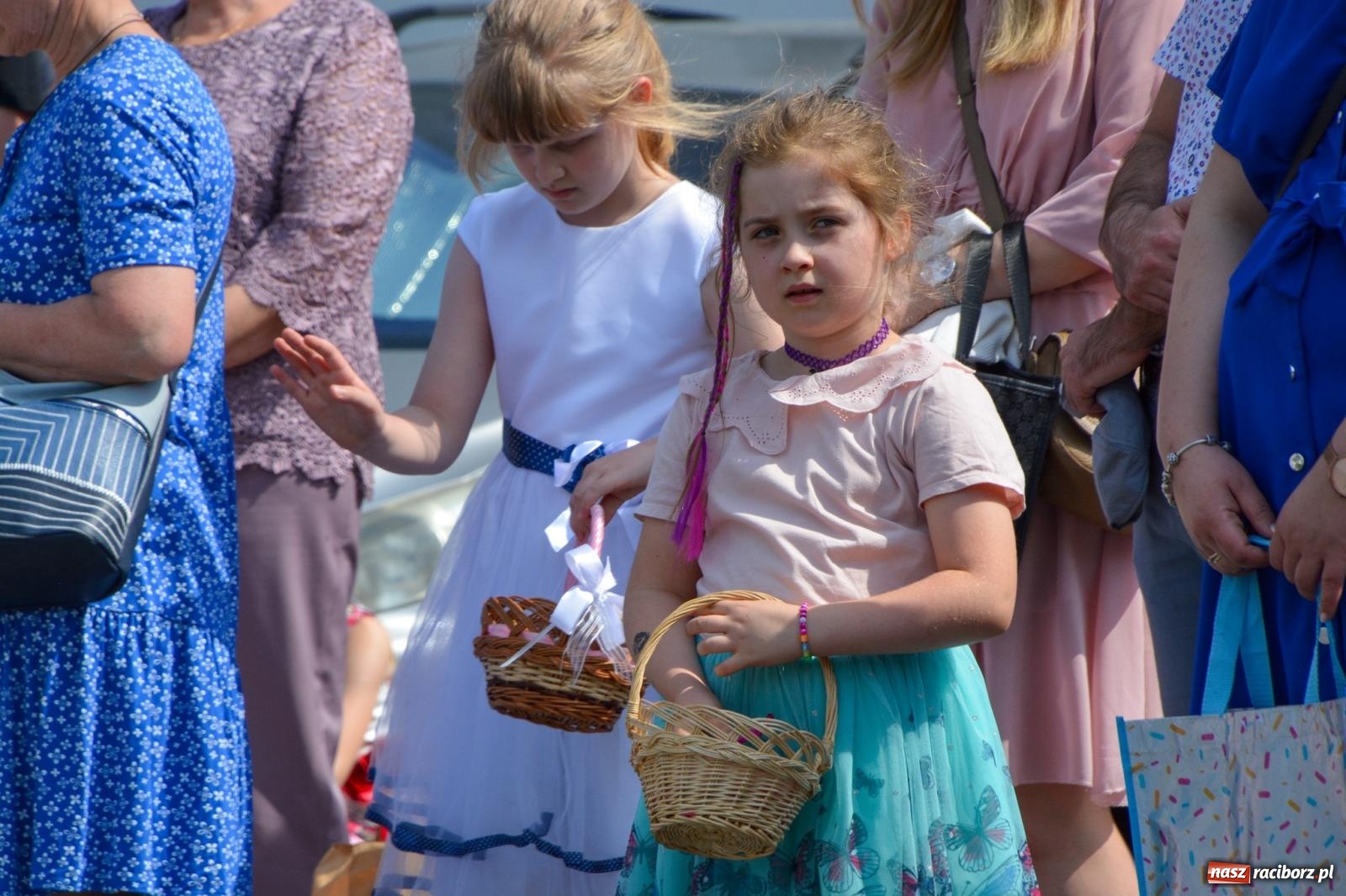 Zdjęcie w galerii na portalu naszraciborz.pl: Procesja Bożego Ciała na Ostrogu [FOTO i WIDEO] wiadomości z regionu