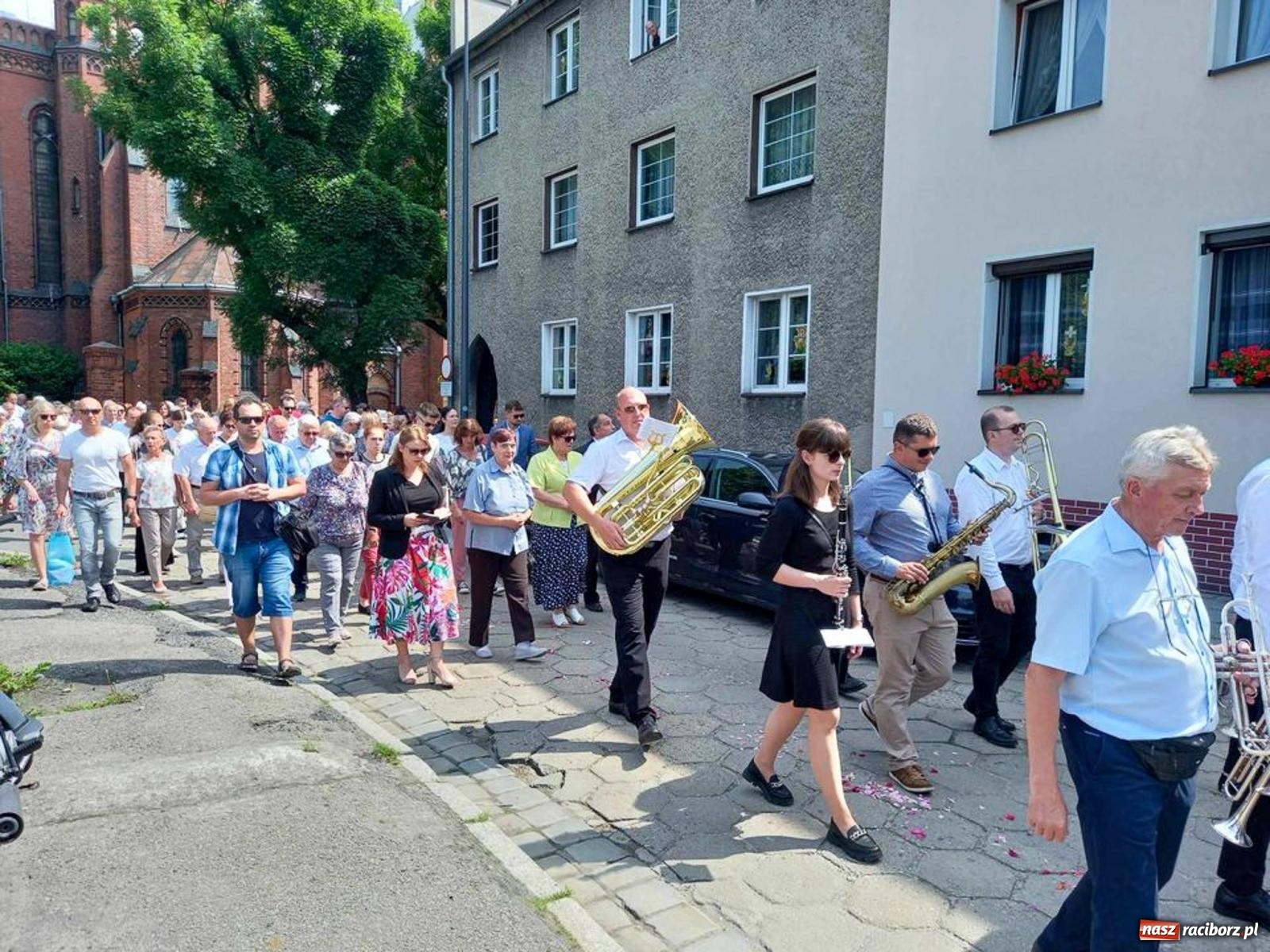 Zdjęcie w galerii na portalu naszraciborz.pl: Boże Ciało w parafii starowiejskiej wiadomości z regionu
