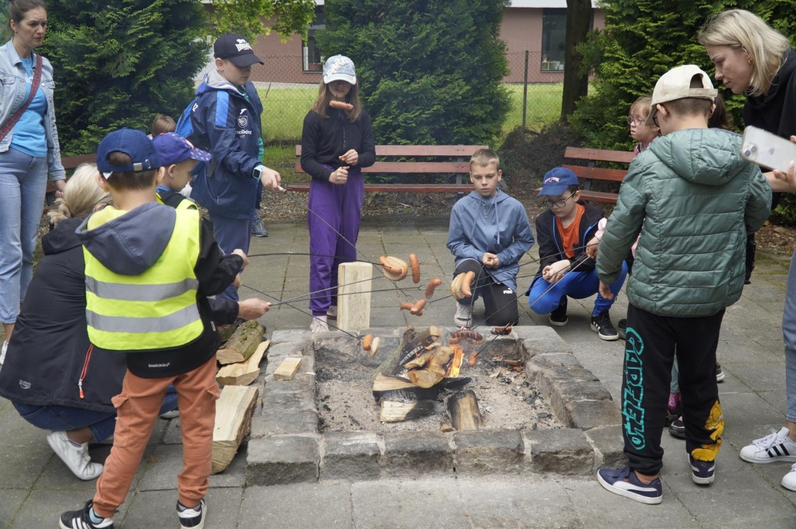 Zdjęcie w galerii na portalu naszraciborz.pl: Eko-rajd rowerowy i Światowy Dzień Pszczoły na Kempingu Obora wiadomości z regionu