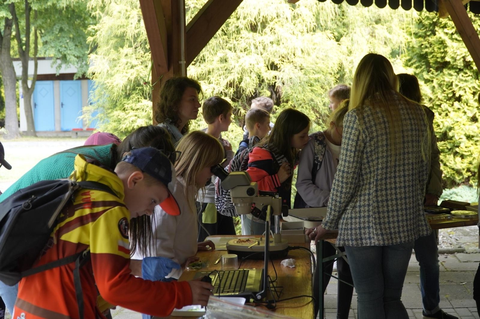 Zdjęcie w galerii na portalu naszraciborz.pl: Eko-rajd rowerowy i Światowy Dzień Pszczoły na Kempingu Obora wiadomości z regionu