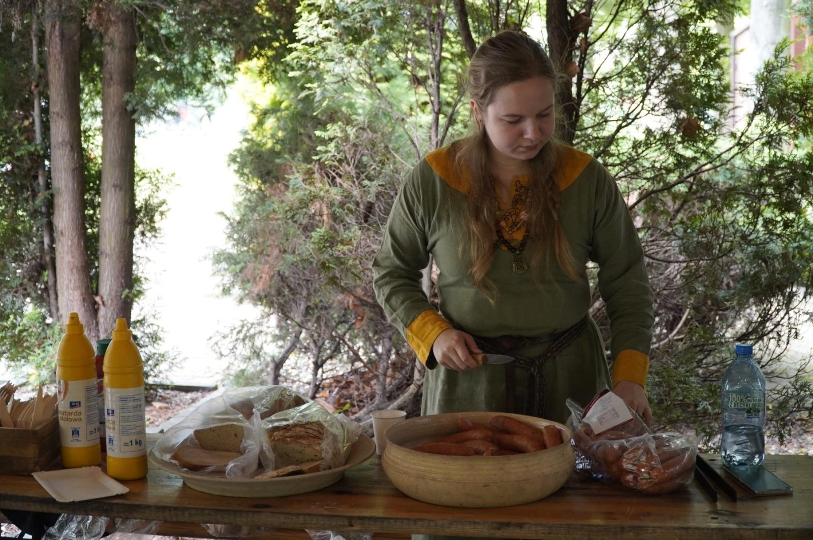 Zdjęcie w galerii na portalu naszraciborz.pl: Eko-rajd rowerowy i Światowy Dzień Pszczoły na Kempingu Obora wiadomości z regionu