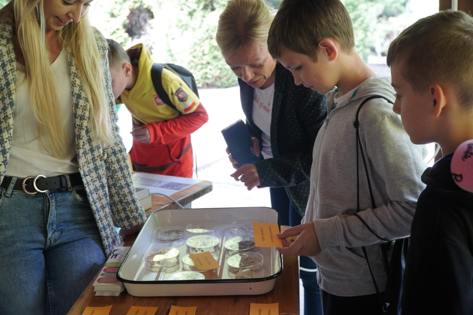 Zdjęcie w galerii na portalu naszraciborz.pl: Eko-rajd rowerowy i Światowy Dzień Pszczoły na Kempingu Obora wiadomości z regionu