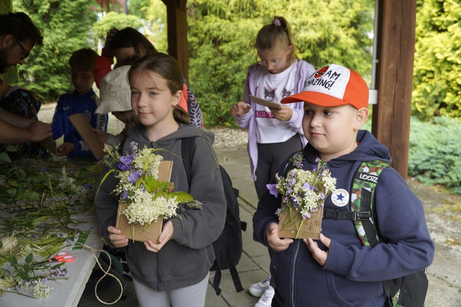 Zdjęcie w galerii na portalu naszraciborz.pl: Eko-rajd rowerowy i Światowy Dzień Pszczoły na Kempingu Obora wiadomości z regionu