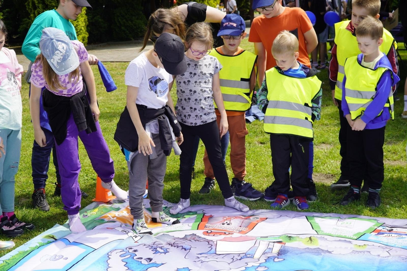Zdjęcie w galerii na portalu naszraciborz.pl: Eko-rajd rowerowy i Światowy Dzień Pszczoły na Kempingu Obora wiadomości z regionu
