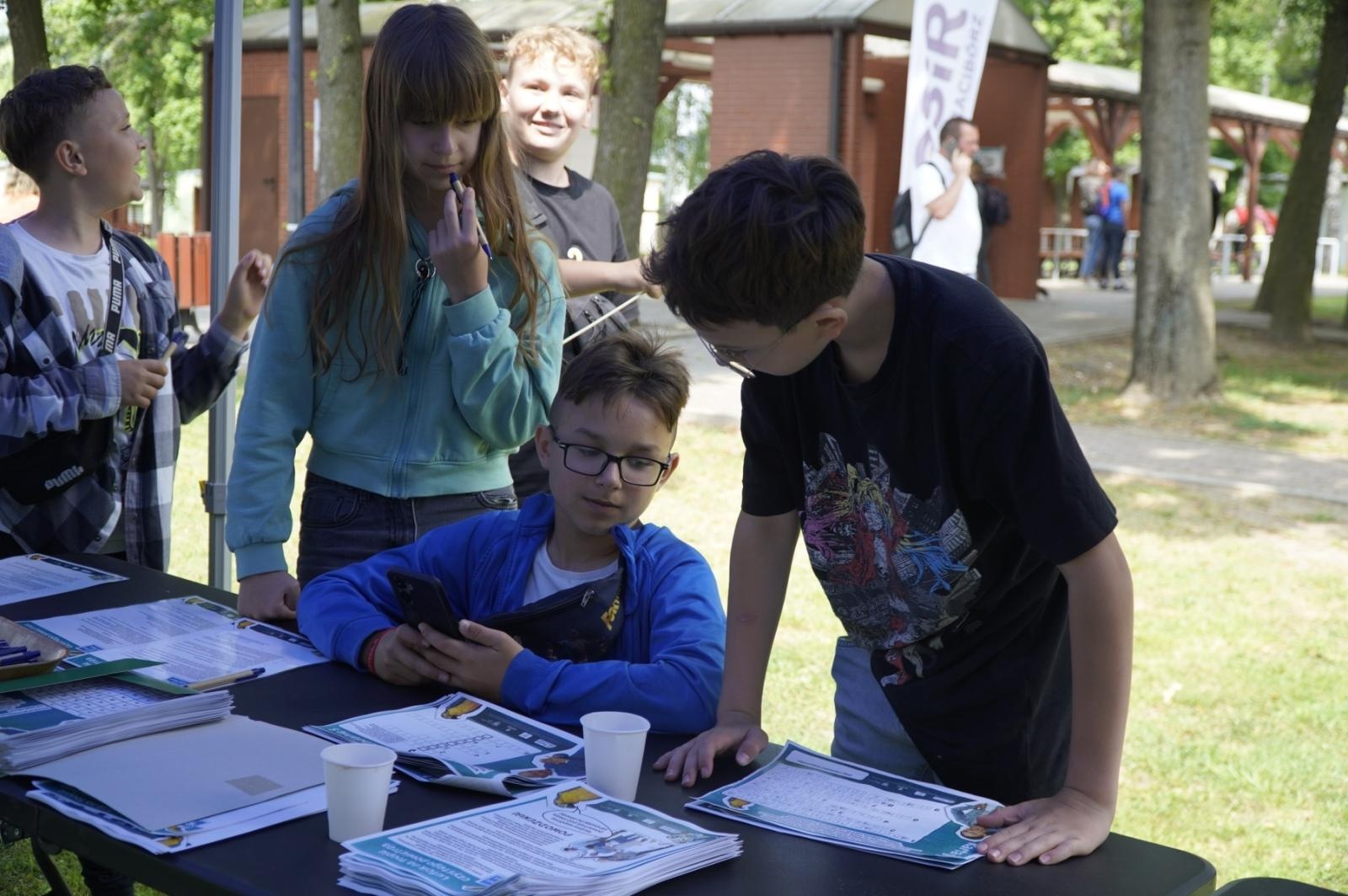 Zdjęcie w galerii na portalu naszraciborz.pl: Eko-rajd rowerowy i Światowy Dzień Pszczoły na Kempingu Obora wiadomości z regionu