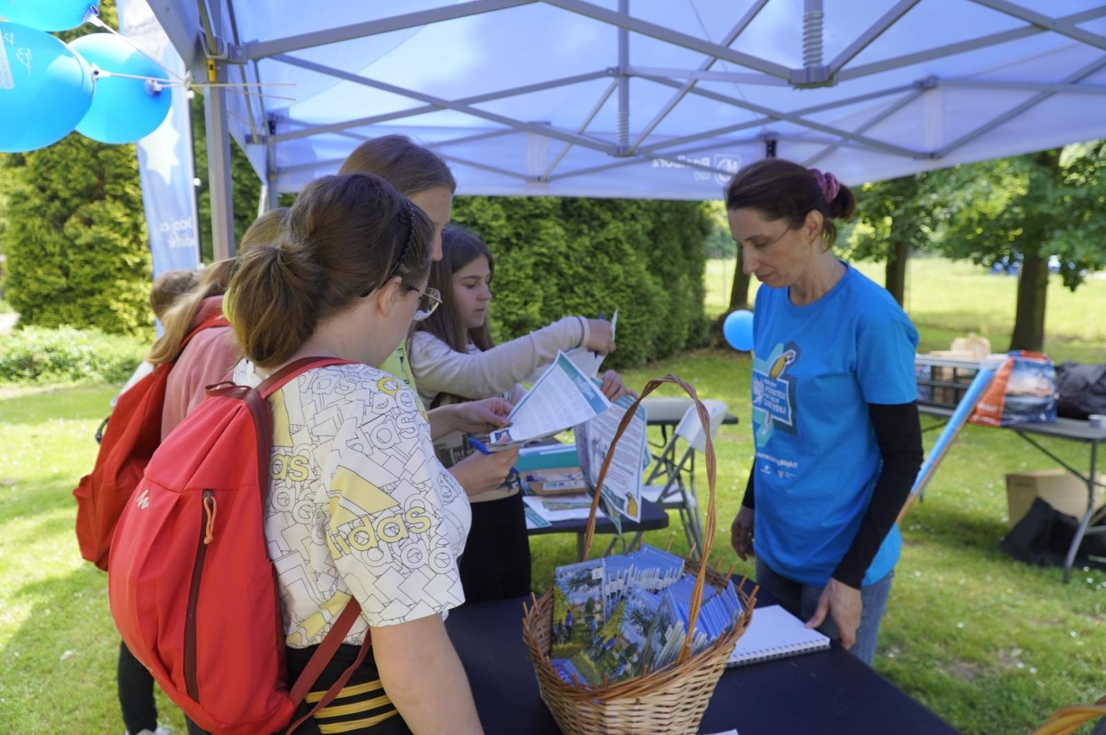 Zdjęcie w galerii na portalu naszraciborz.pl: Eko-rajd rowerowy i Światowy Dzień Pszczoły na Kempingu Obora wiadomości z regionu