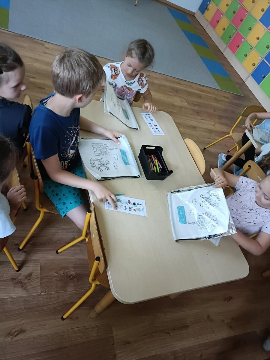 Zdjęcie w galerii na portalu naszraciborz.pl: Skąd biorą się zanieczyszczenia powietrza? - warsztaty edukacyjne wiadomości z regionu