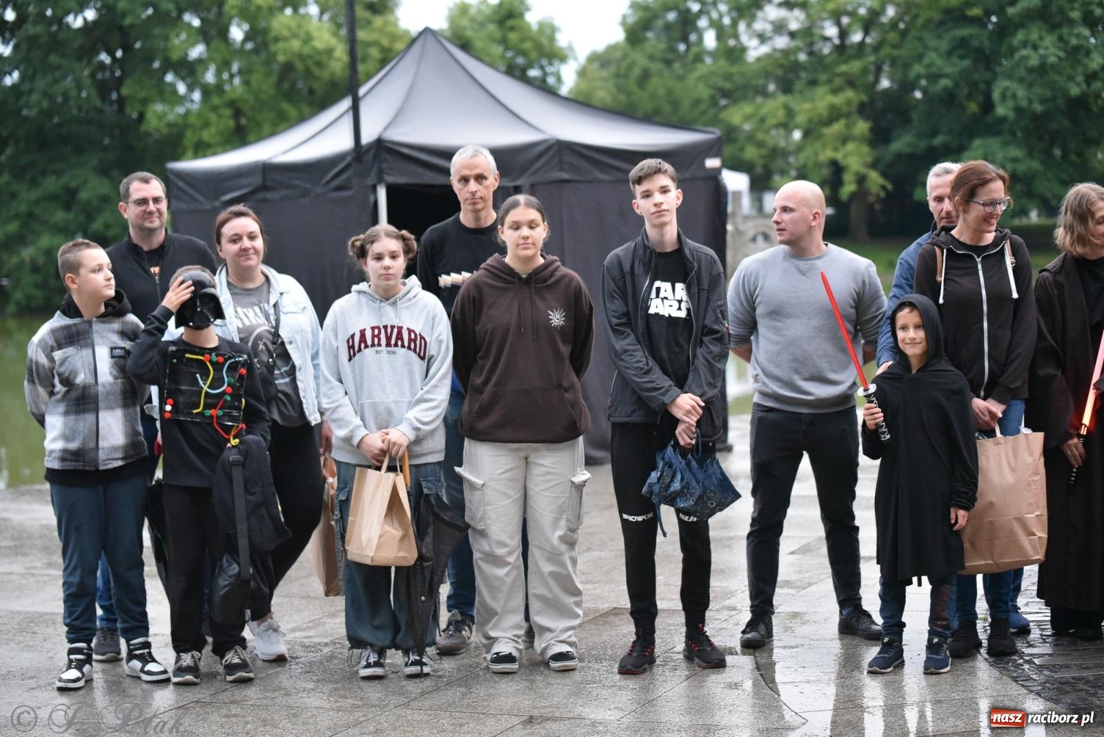 Zdjęcie w galerii na portalu naszraciborz.pl: Gwiezdne stracie z eRCKiem - terenowa gra miejska [FOTO i WIDEO] wiadomości z regionu