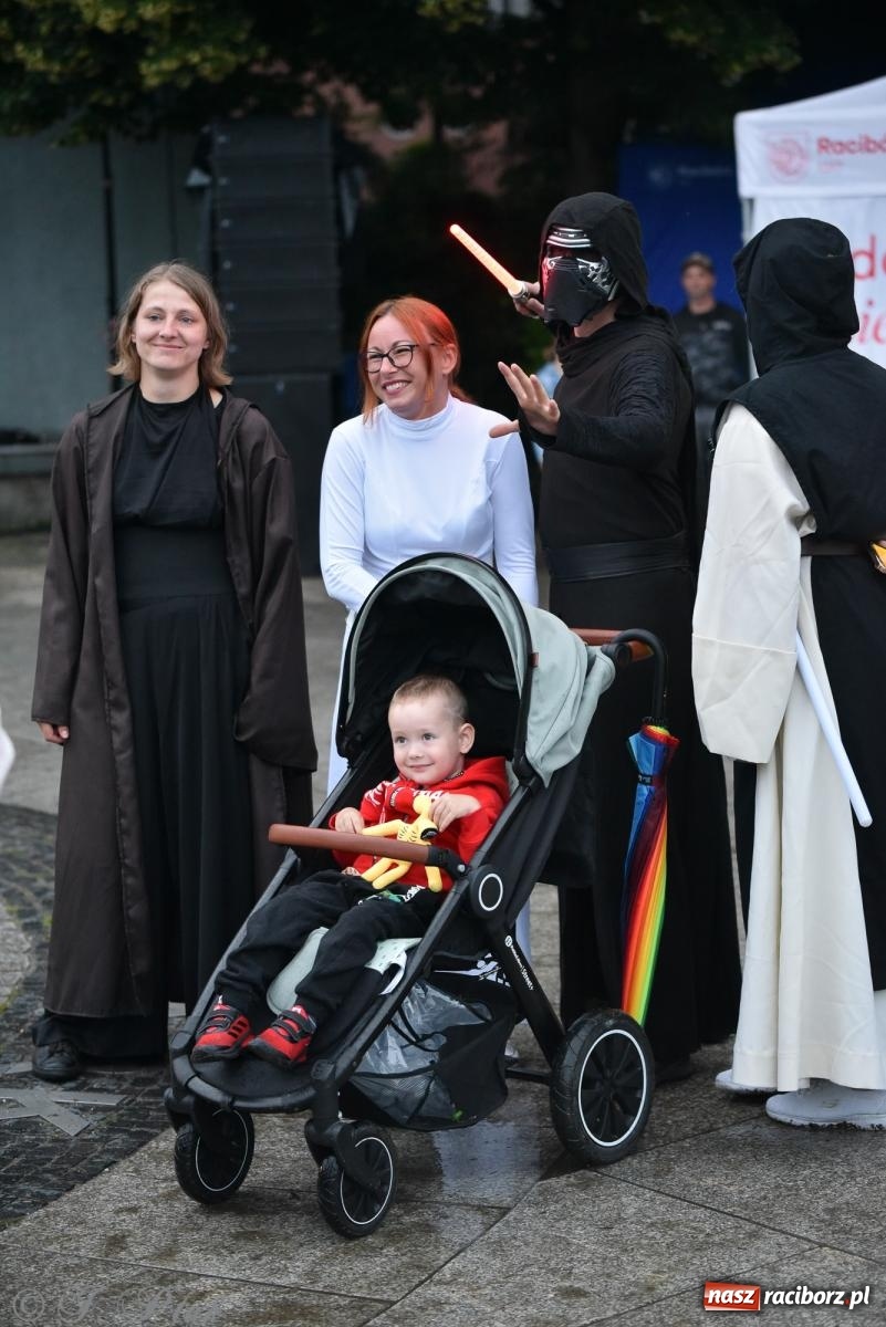 Zdjęcie w galerii na portalu naszraciborz.pl: Gwiezdne stracie z eRCKiem - terenowa gra miejska [FOTO i WIDEO] wiadomości z regionu