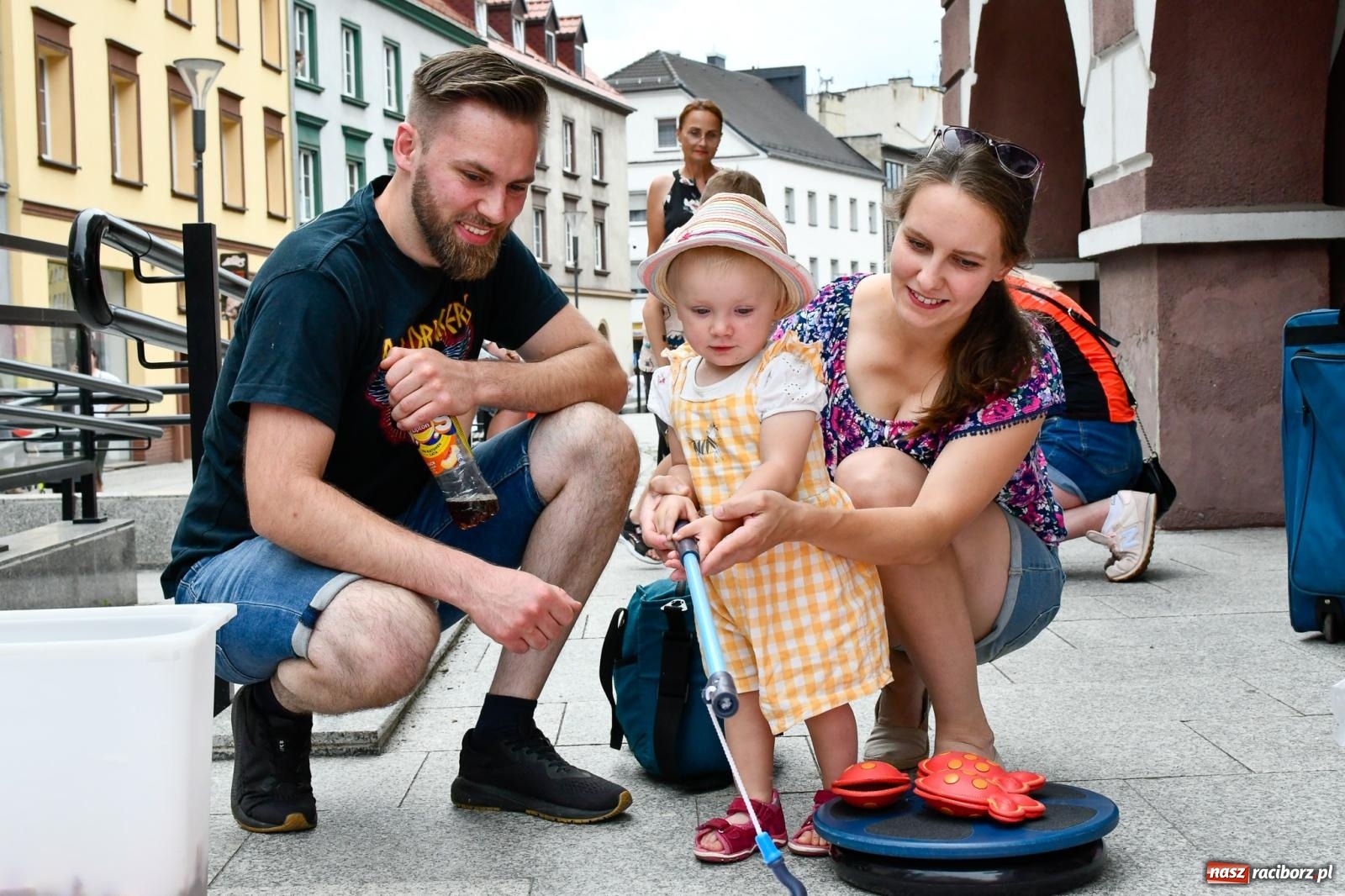 Zdjęcie w galerii na portalu naszraciborz.pl: Tłumy na Długiej. Kolejny udany Dzień Dziecka wiadomości z regionu
