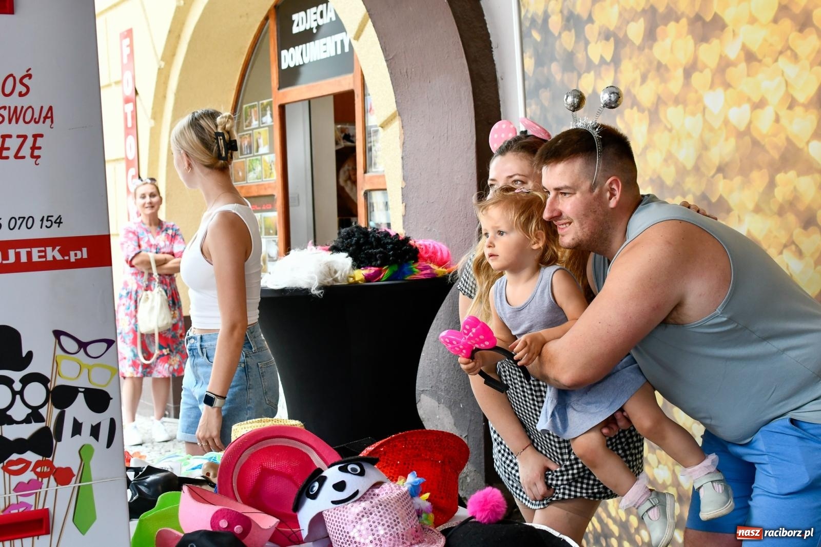 Zdjęcie w galerii na portalu naszraciborz.pl: Tłumy na Długiej. Kolejny udany Dzień Dziecka wiadomości z regionu