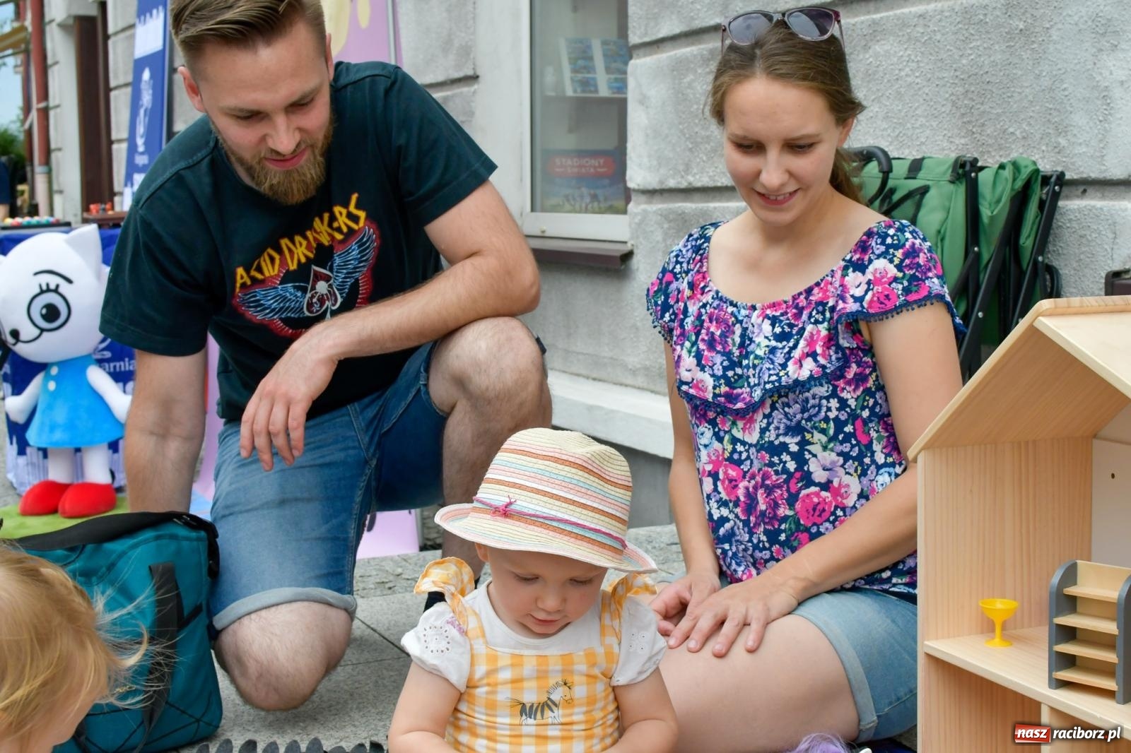 Zdjęcie w galerii na portalu naszraciborz.pl: Tłumy na Długiej. Kolejny udany Dzień Dziecka wiadomości z regionu