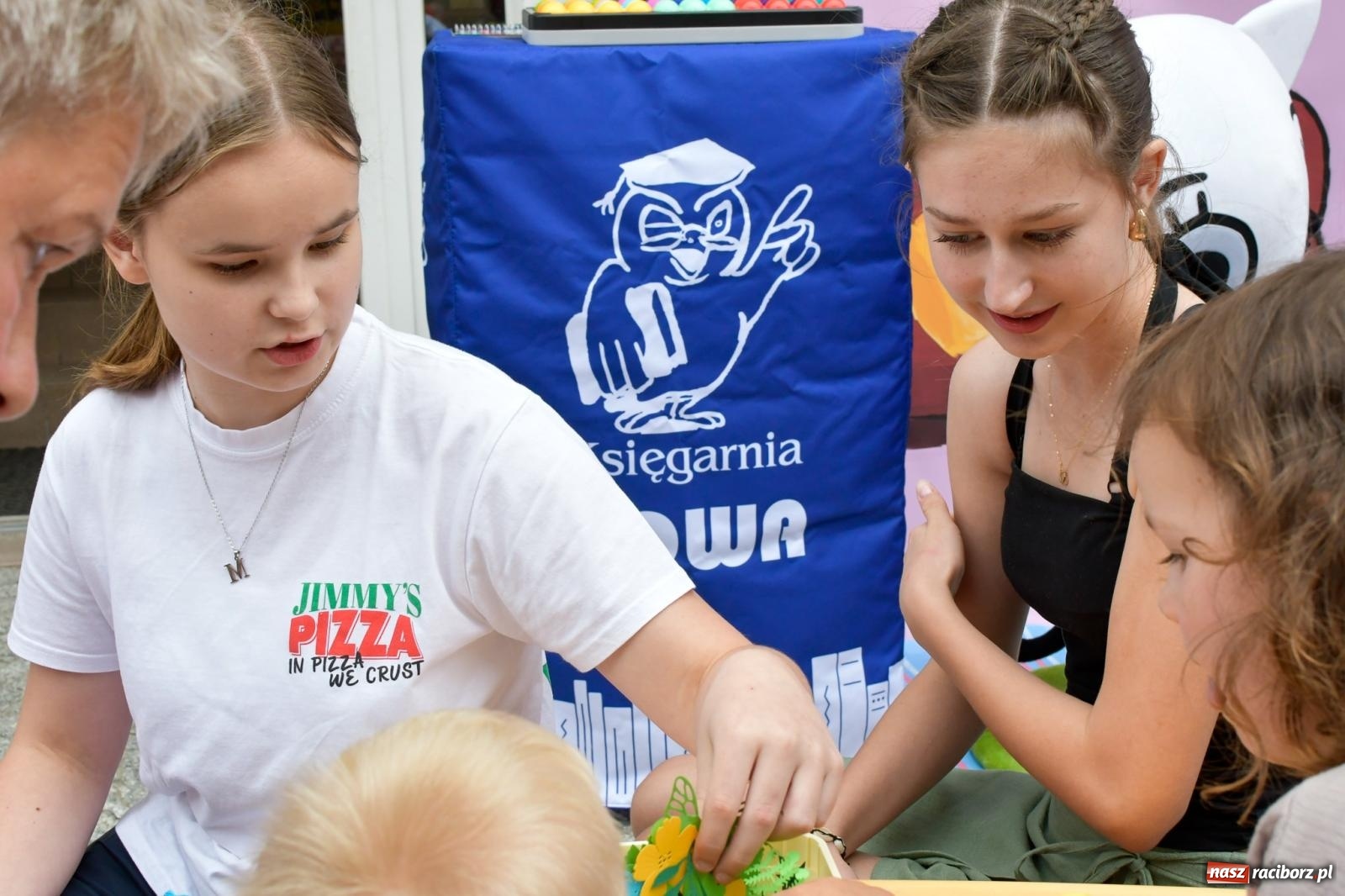 Zdjęcie w galerii na portalu naszraciborz.pl: Tłumy na Długiej. Kolejny udany Dzień Dziecka wiadomości z regionu
