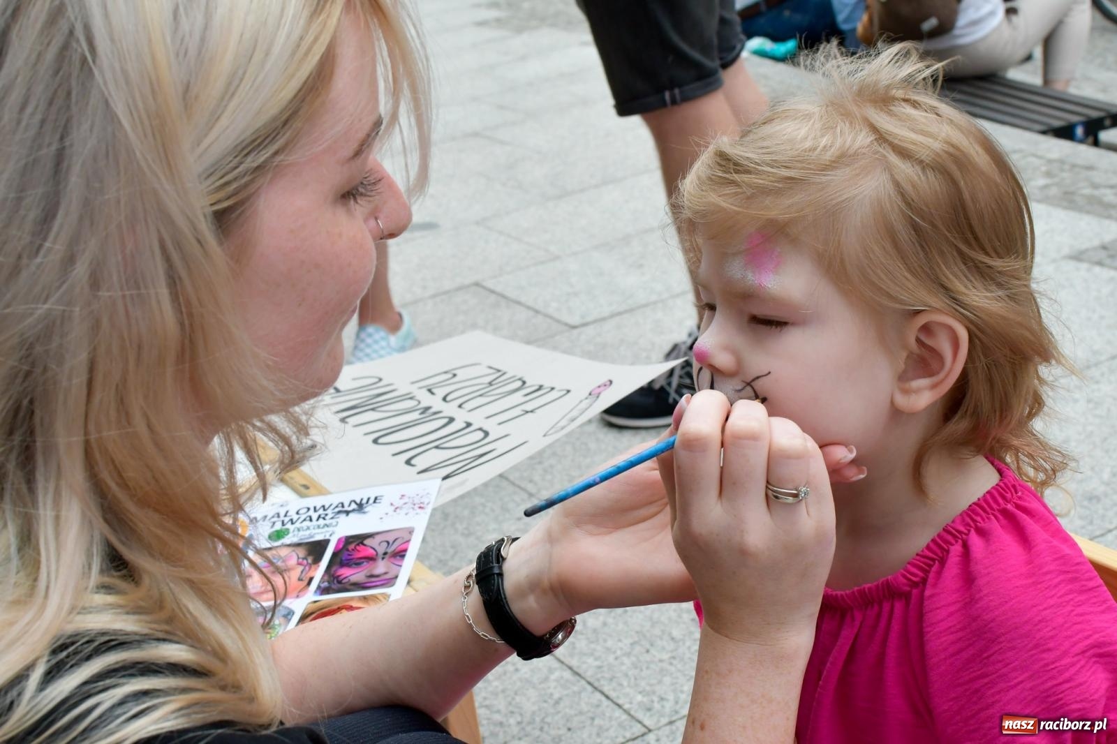 Zdjęcie w galerii na portalu naszraciborz.pl: Tłumy na Długiej. Kolejny udany Dzień Dziecka wiadomości z regionu