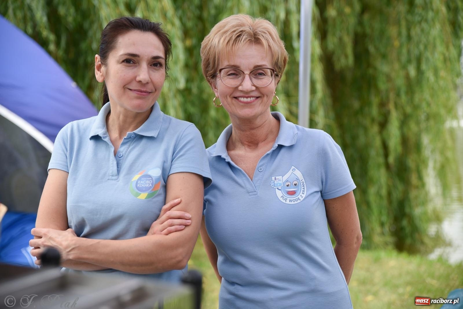 Zdjęcie w galerii na portalu naszraciborz.pl: Mikser, Skaza i świetlne miecze w parku im. Miasta Roth [FOTO i WIDEO] wiadomości z regionu