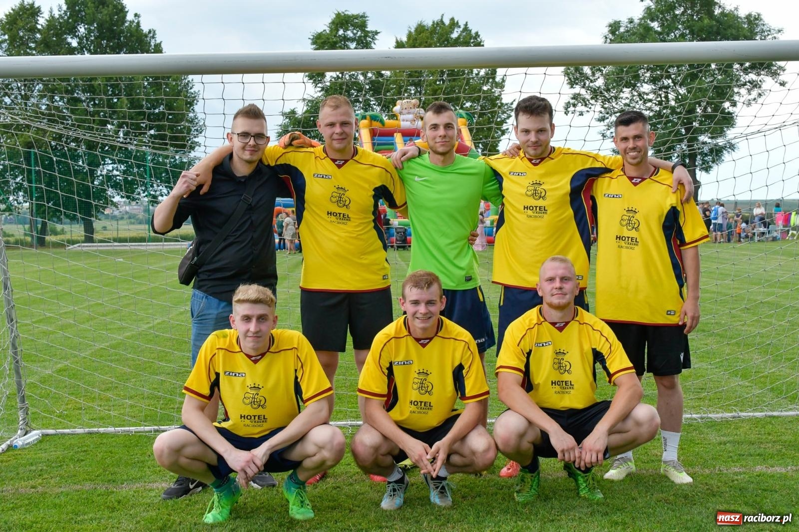 Zdjęcie w galerii na portalu naszraciborz.pl: Deszcz im niestraszny. Festyn w Borucinie [FOTO i WIDEO] wiadomości z regionu