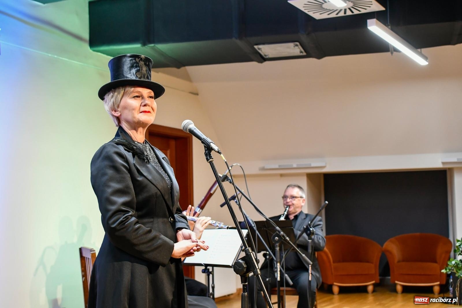 Zdjęcie w galerii na portalu naszraciborz.pl: Szalone lata 20. i noc kryminałów [FOTO i WIDEO] wiadomości z regionu