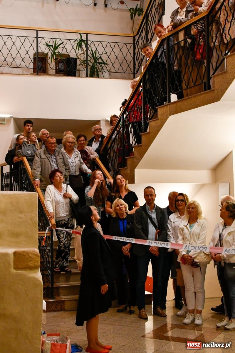 Zdjęcie w galerii na portalu naszraciborz.pl: Szalone lata 20. i noc kryminałów [FOTO i WIDEO] wiadomości z regionu