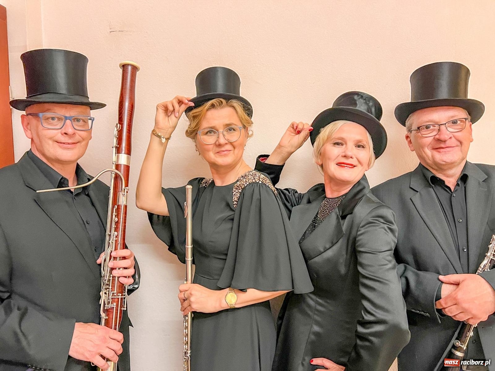 Zdjęcie w galerii na portalu naszraciborz.pl: Szalone lata 20. i noc kryminałów [FOTO i WIDEO] wiadomości z regionu