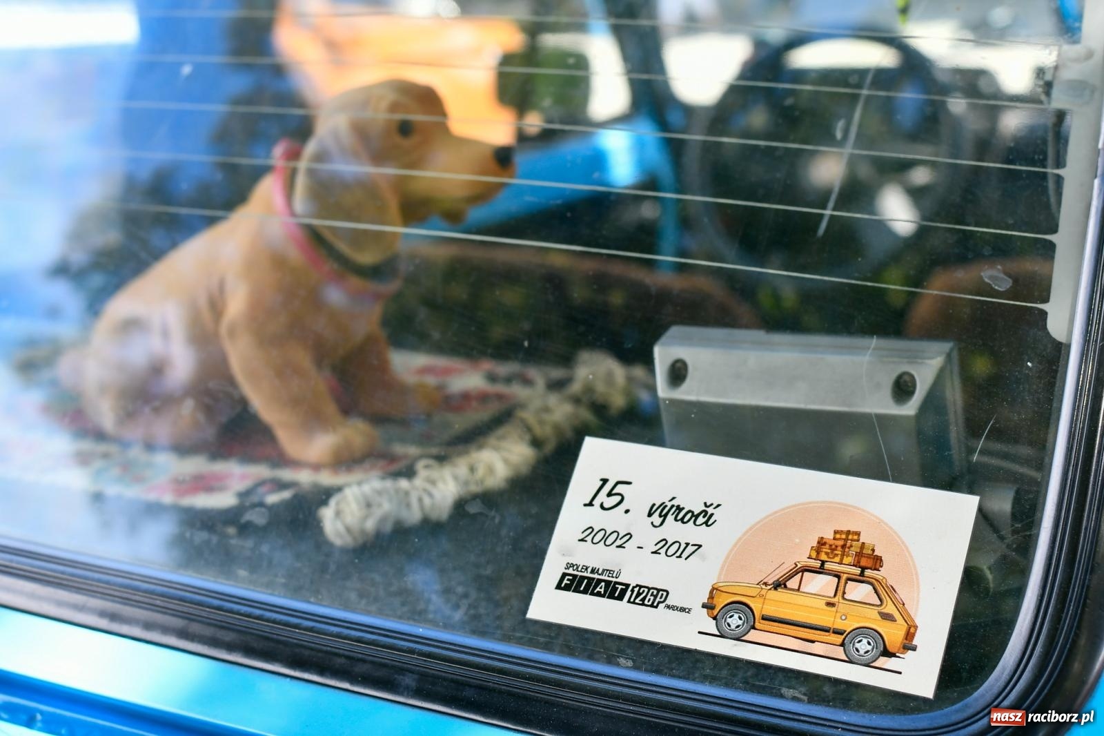 Zdjęcie w galerii na portalu naszraciborz.pl: Historia motoryzacji na krzanowickim ryneczku [FOTO i WIDEO] wiadomości z regionu