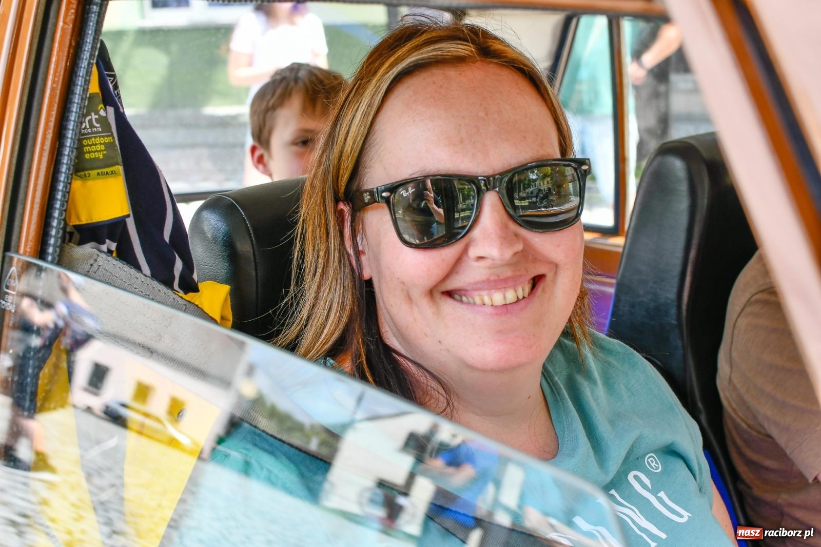 Zdjęcie w galerii na portalu naszraciborz.pl: Historia motoryzacji na krzanowickim ryneczku [FOTO i WIDEO] wiadomości z regionu