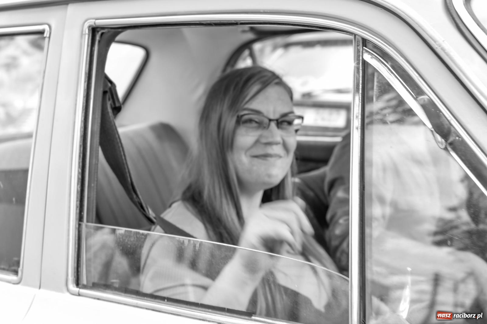 Zdjęcie w galerii na portalu naszraciborz.pl: Historia motoryzacji na krzanowickim ryneczku [FOTO i WIDEO] wiadomości z regionu