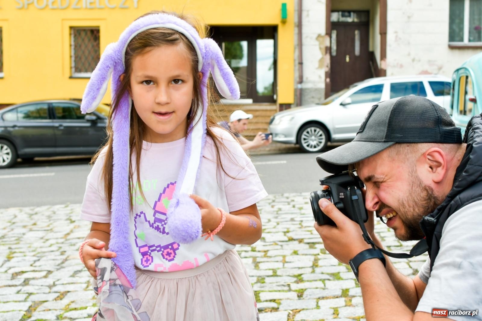 Zdjęcie w galerii na portalu naszraciborz.pl: Historia motoryzacji na krzanowickim ryneczku [FOTO i WIDEO] wiadomości z regionu