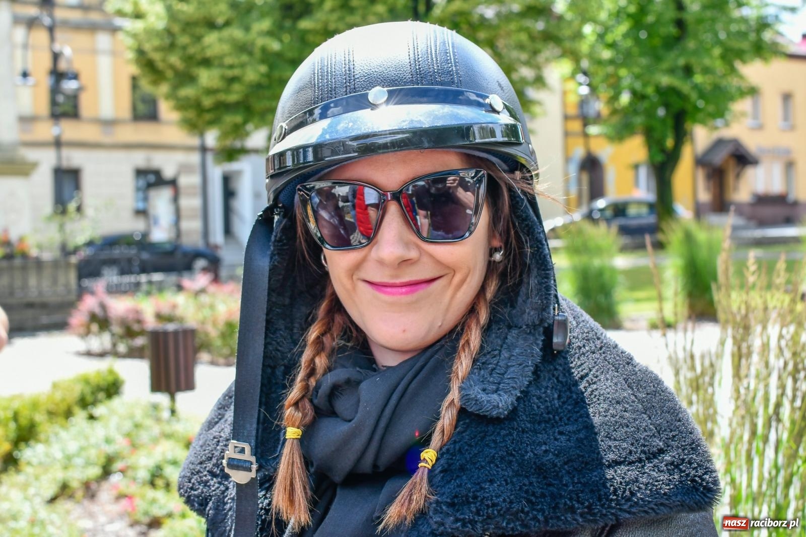 Zdjęcie w galerii na portalu naszraciborz.pl: Historia motoryzacji na krzanowickim ryneczku [FOTO i WIDEO] wiadomości z regionu