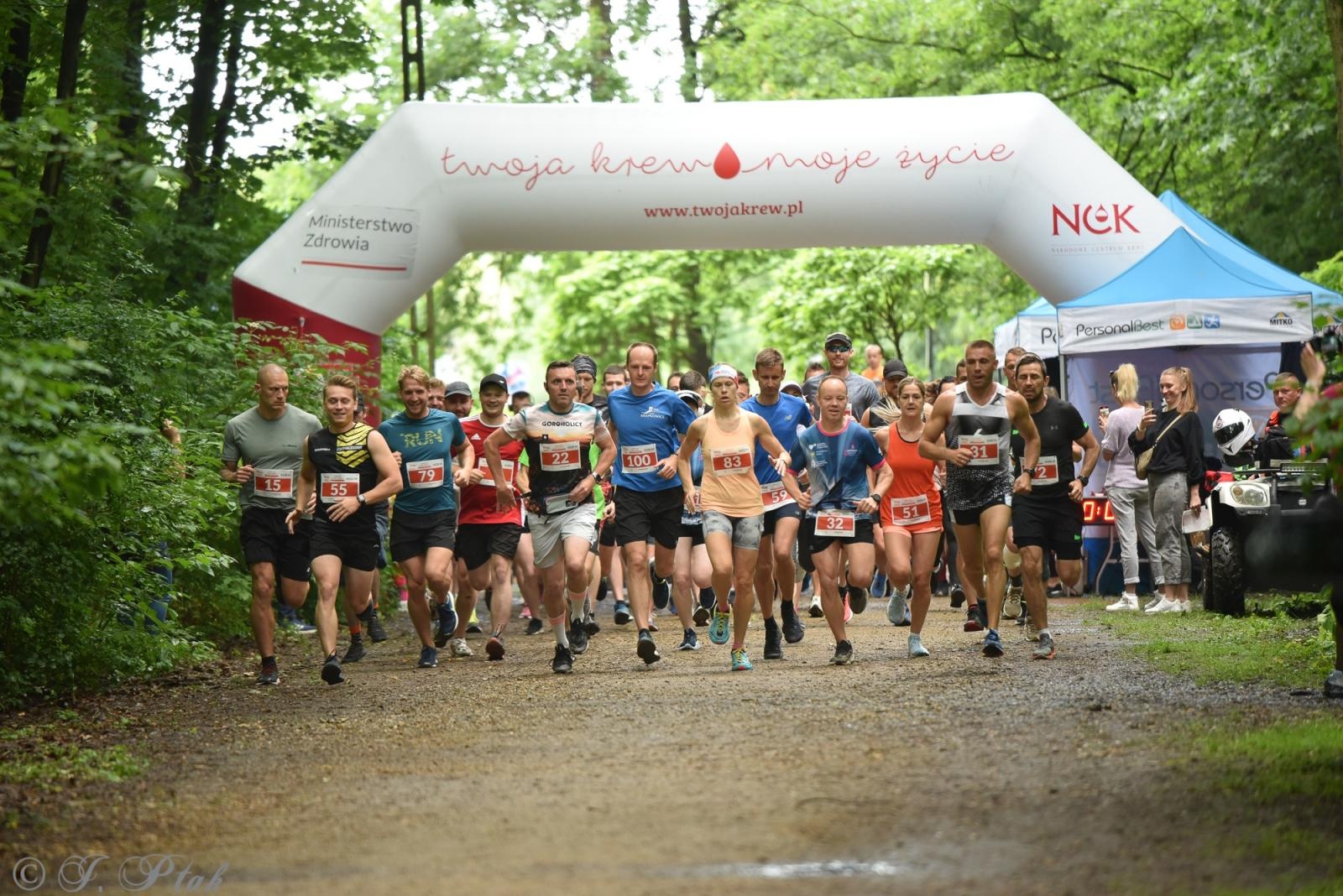 Zdjęcie w galerii na portalu naszraciborz.pl: Racibórz tętni dobrem. Honorowe krwiodawstwo wsparte biegiem wiadomości z regionu