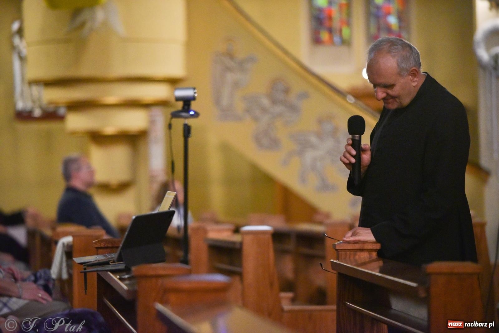 Zdjęcie w galerii na portalu naszraciborz.pl: Raciborski Wieczór Uwielbienia w kościele NSPJ [FOTO] wiadomości z regionu