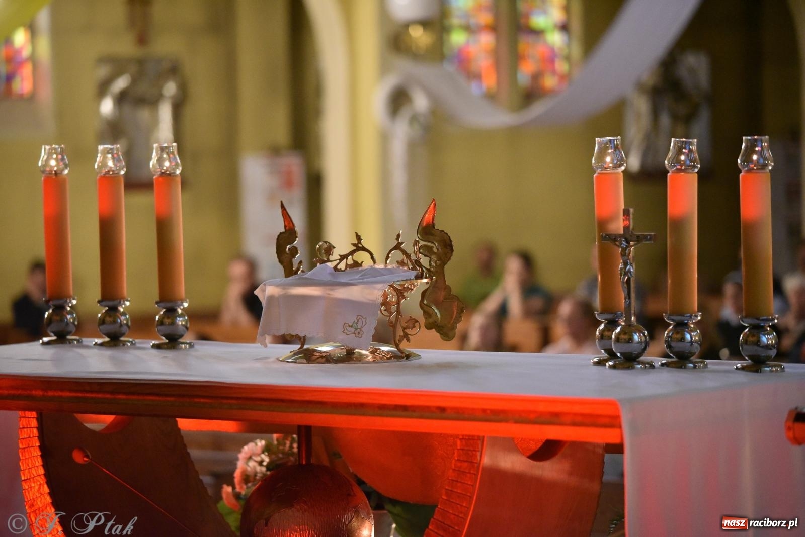 Zdjęcie w galerii na portalu naszraciborz.pl: Raciborski Wieczór Uwielbienia w kościele NSPJ [FOTO] wiadomości z regionu