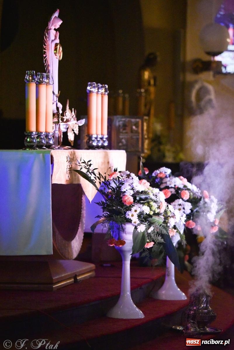 Zdjęcie w galerii na portalu naszraciborz.pl: Raciborski Wieczór Uwielbienia w kościele NSPJ [FOTO] wiadomości z regionu