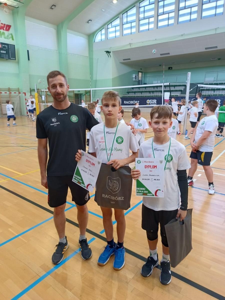 Zdjęcie w galerii na portalu naszraciborz.pl: Zagrali dla swych mam po raz jedenasty [FOTO] wiadomości z regionu