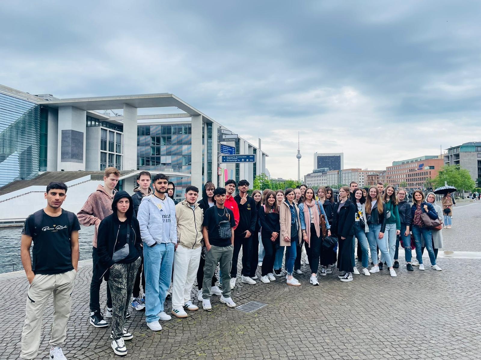 Zdjęcie w galerii na portalu naszraciborz.pl: Uczniowie Ekonomika w polsko-niemieckim projekcie wiadomości z regionu