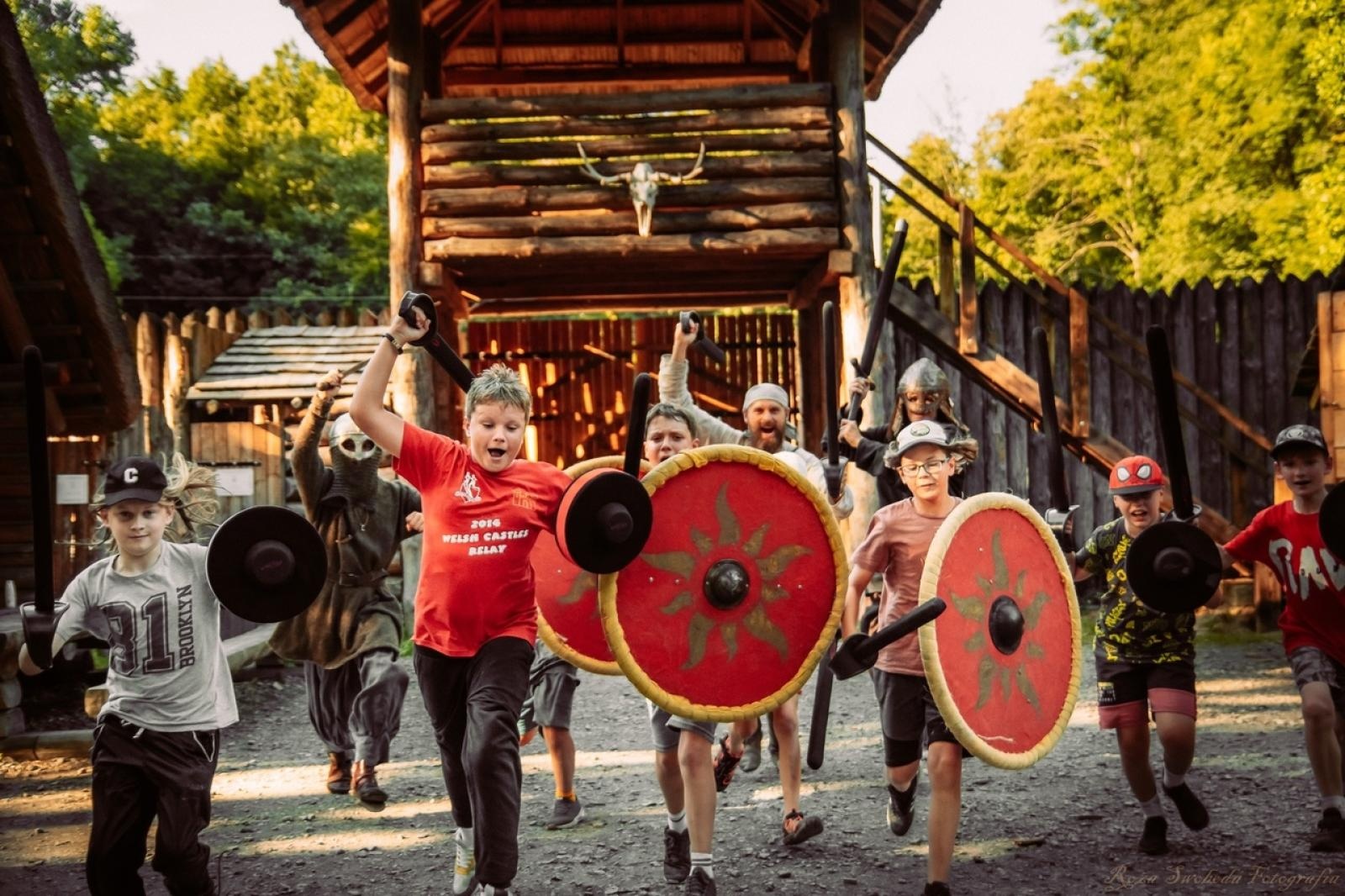 Zdjęcie w galerii na portalu naszraciborz.pl: Średniowieczne Kolonie i Półkolonie w Raciborskim Grodzie wiadomości z regionu