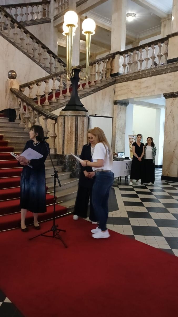 Zdjęcie w galerii na portalu naszraciborz.pl: Nowatorski projekt edukacyjny wspierający uczniów wiadomości z regionu