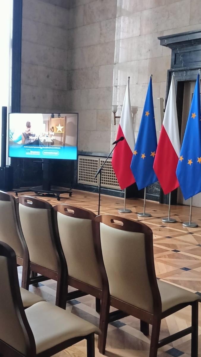 Zdjęcie w galerii na portalu naszraciborz.pl: Nowatorski projekt edukacyjny wspierający uczniów wiadomości z regionu