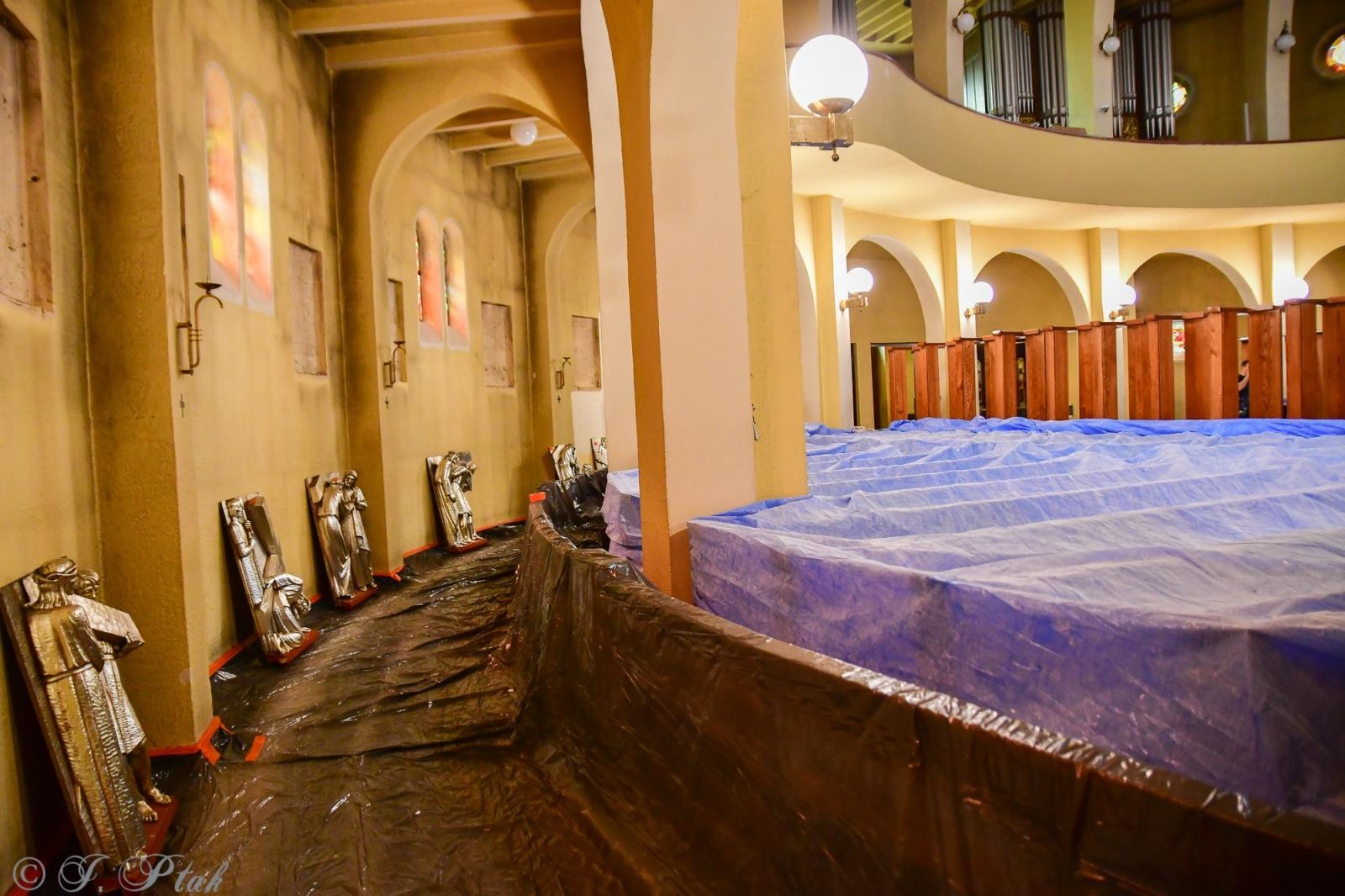 Zdjęcie w galerii na portalu naszraciborz.pl: Rozpoczęło się malowanie kościoła NSPJ [FOTO] wiadomości z regionu