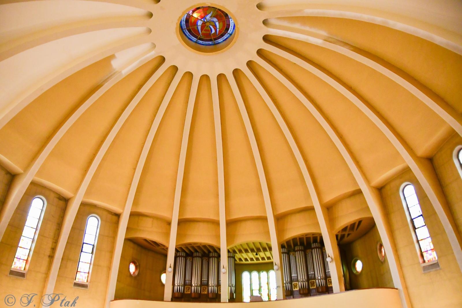 Zdjęcie w galerii na portalu naszraciborz.pl: Rozpoczęło się malowanie kościoła NSPJ [FOTO] wiadomości z regionu