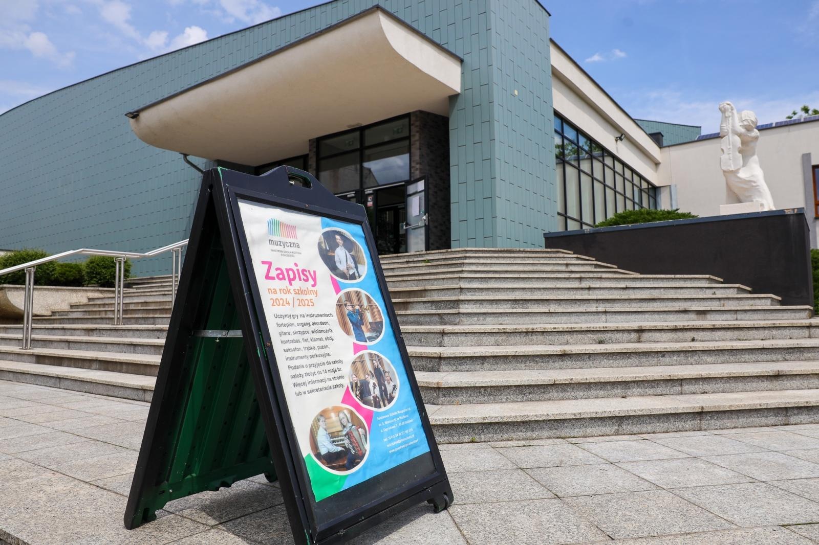 Zdjęcie w galerii na portalu naszraciborz.pl: Organy muzycznym bohaterem koncertów umuzykalniających wiadomości z regionu