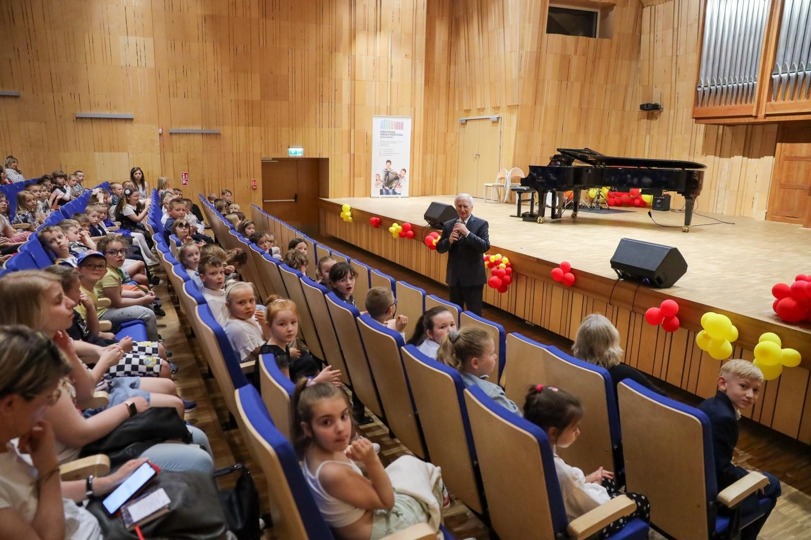 Zdjęcie w galerii na portalu naszraciborz.pl: Organy muzycznym bohaterem koncertów umuzykalniających wiadomości z regionu