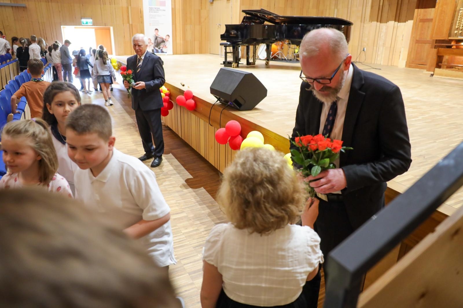 Zdjęcie w galerii na portalu naszraciborz.pl: Organy muzycznym bohaterem koncertów umuzykalniających wiadomości z regionu