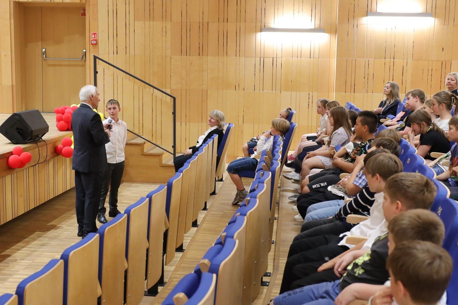 Zdjęcie w galerii na portalu naszraciborz.pl: Organy muzycznym bohaterem koncertów umuzykalniających wiadomości z regionu