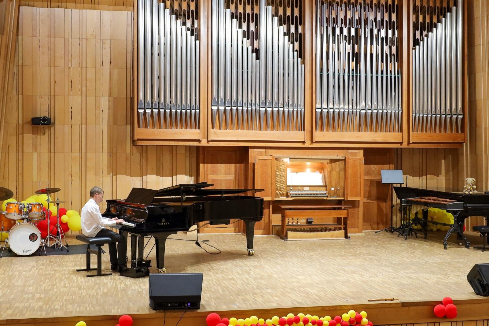 Zdjęcie w galerii na portalu naszraciborz.pl: Organy muzycznym bohaterem koncertów umuzykalniających wiadomości z regionu