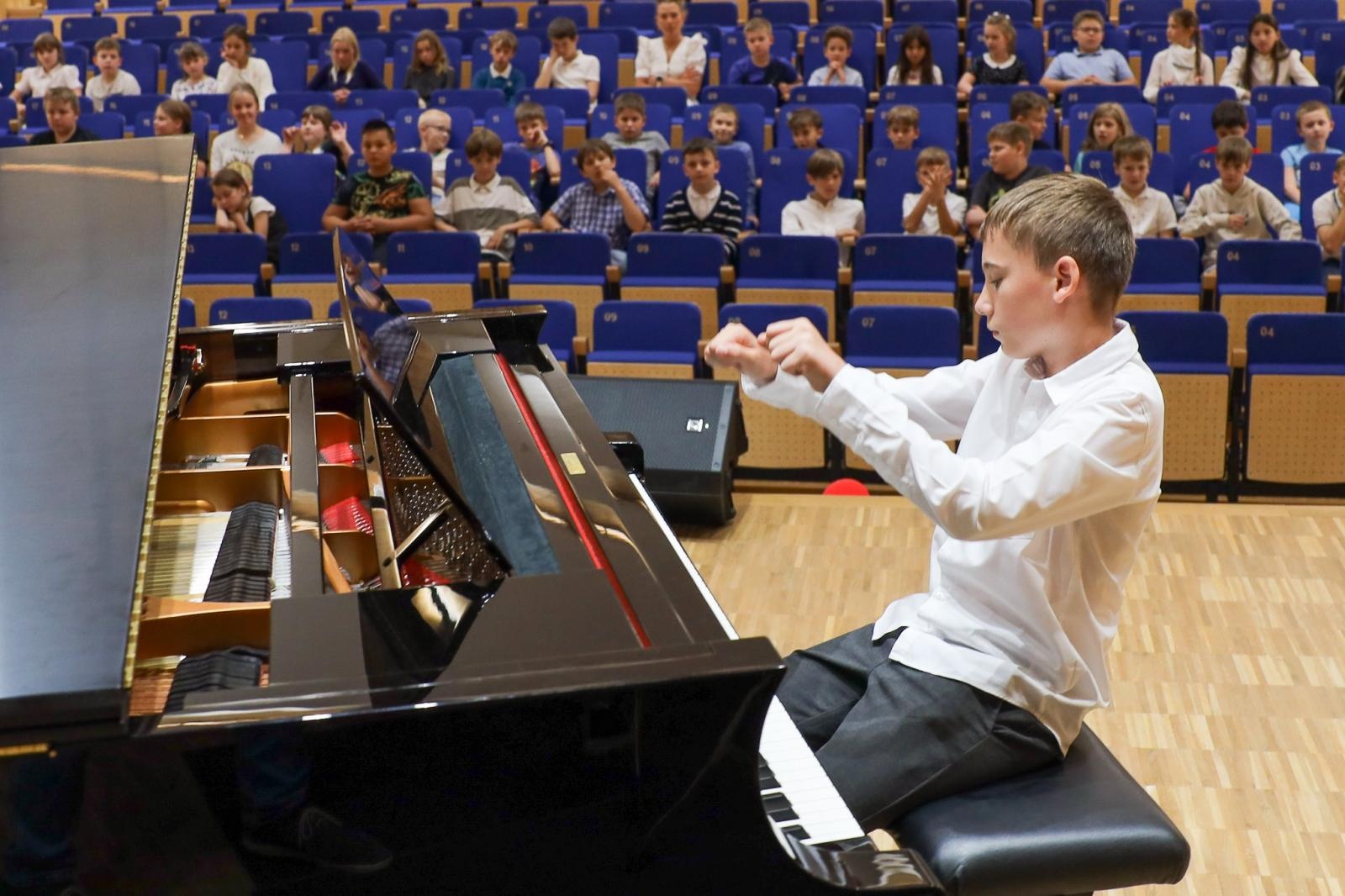 Zdjęcie w galerii na portalu naszraciborz.pl: Organy muzycznym bohaterem koncertów umuzykalniających wiadomości z regionu