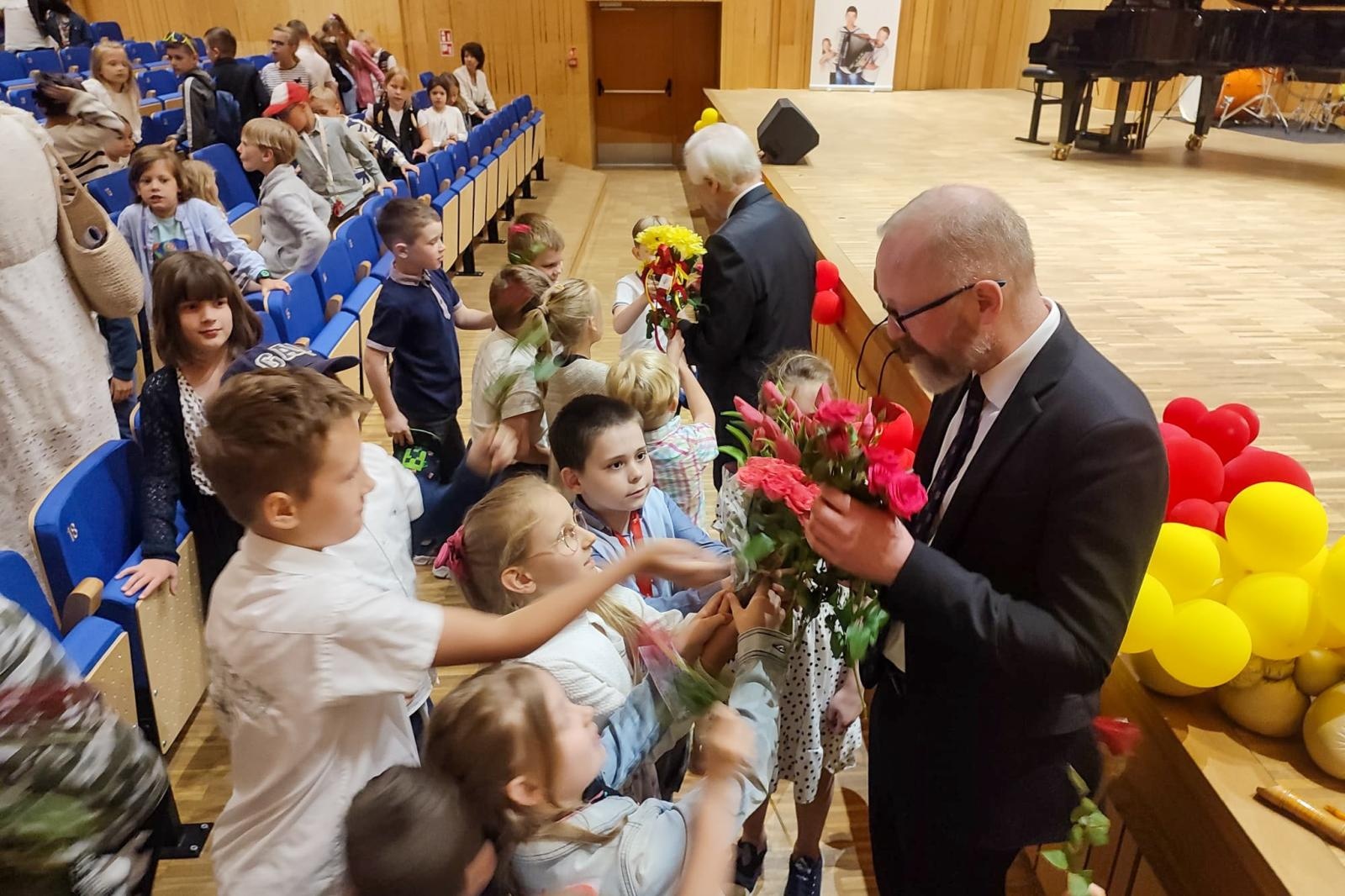 Zdjęcie w galerii na portalu naszraciborz.pl: Organy muzycznym bohaterem koncertów umuzykalniających wiadomości z regionu