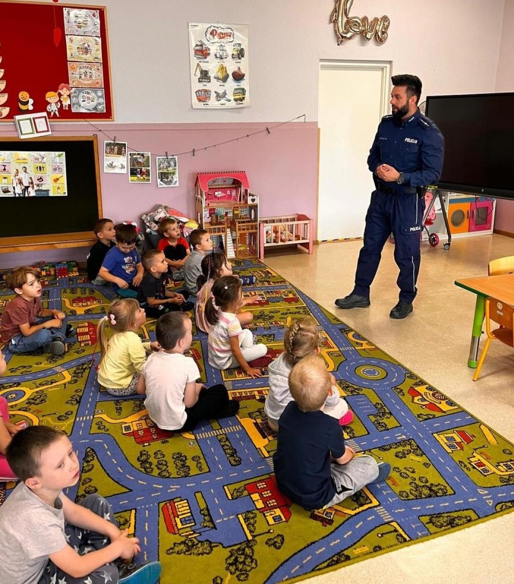 Zdjęcie w galerii na portalu naszraciborz.pl: Z przedszkolakami o bezpieczeństwie wiadomości z regionu