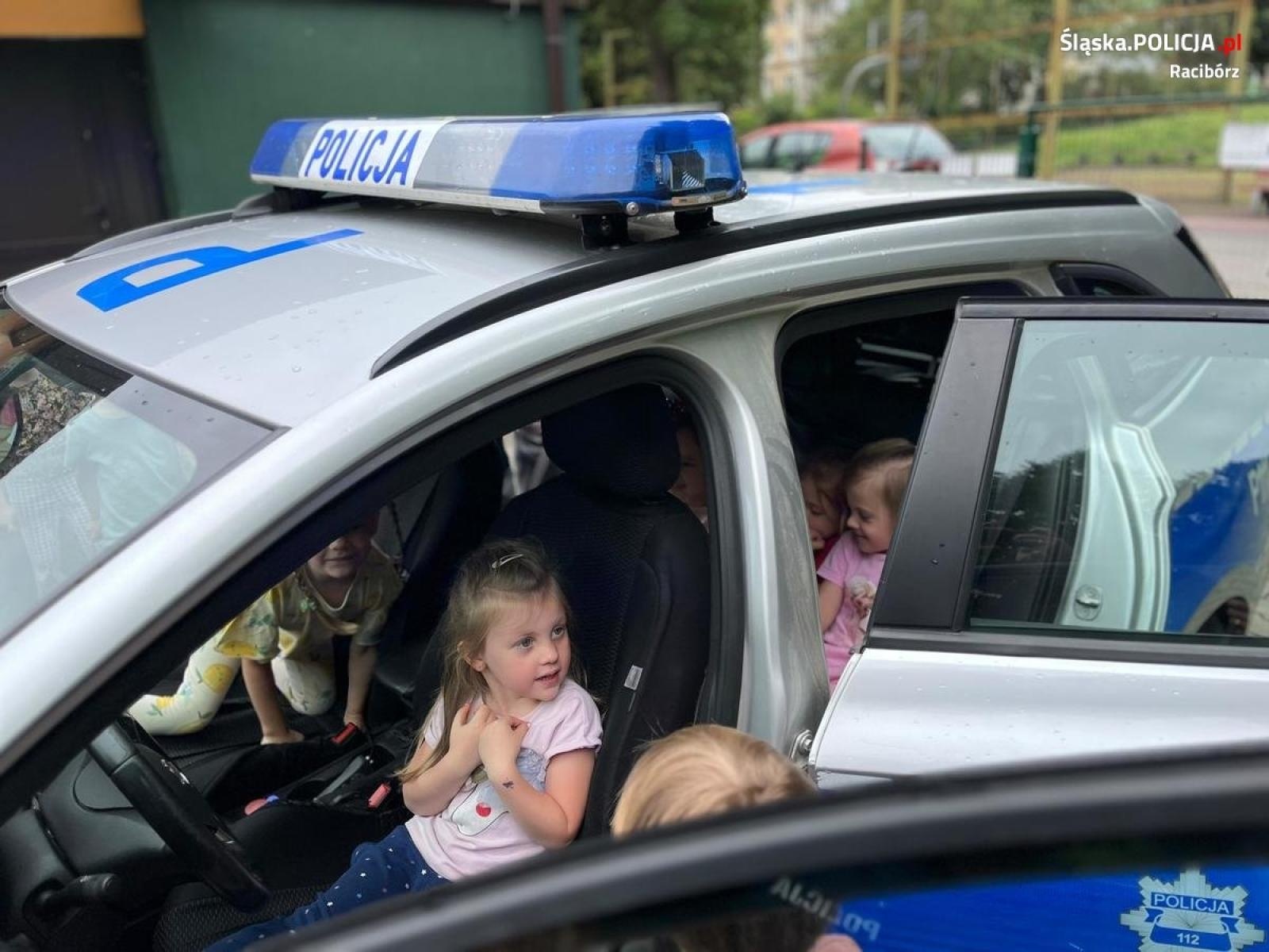 Zdjęcie w galerii na portalu naszraciborz.pl: Z przedszkolakami o bezpieczeństwie wiadomości z regionu